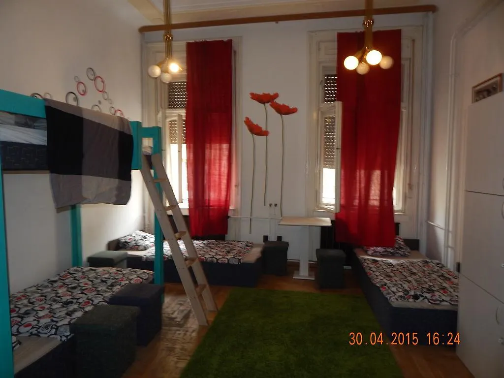 Violet Hostel 0*, Budapest Hungary