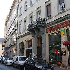 Happy Budapest