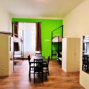 Hostel Bebudgetrooms, Budapest