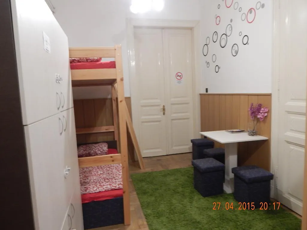 Violet Hostel Budapest